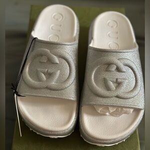 Gucci Interlocking G Slide Sandals Metallic Silver Size 38 (US: 8)